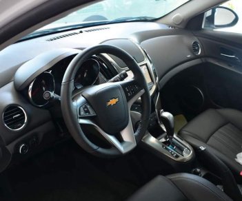 Chevrolet Cruze LT 1.6 MT 2018 - Bán Chevrolet Cruze 2018 với thủ tục nhận xe đơn giản, nhận xe tại nhà 0911375335