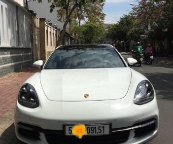 Porsche Panamera 4S 2017 - Cần bán gấp Porsche Panamera 4S sản xuất năm 2017, màu trắng, xe nhập