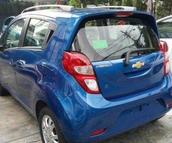 Chevrolet Spark 1.2 LT 2018 - Bán Chevrolet Spark 1.2 LT đời 2018, màu xanh lam, 389 triệu