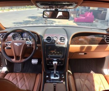 Bentley Continental Flying Spur  2016 - Cần bán lại xe Bentley Continental Flying Spur đăng ký 2016, màu nâu, xe nhập