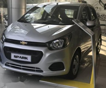 Chevrolet Spark    2018 - Bán Chevrolet Spark đời 2018, màu bạc
