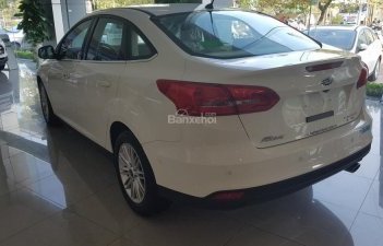 Ford Focus Titanium 1.5L Ecoboost AT 2017 - Bán Ford Focus Titanium 1.5 AT Ecoboost Sedan, sản xuất 2017 giá cạnh tranh nhất hiện nay