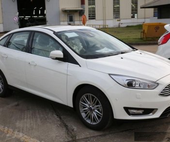 Ford Focus Titanium 1.5L Ecoboost AT 2017 - Bán Ford Focus Titanium 1.5 AT Ecoboost Sedan, sản xuất 2017 giá cạnh tranh nhất hiện nay