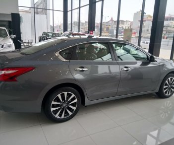 Nissan Teana 2.5SL  2017 - Bán Nissan Teana 2.5SL năm 2017, màu xám (ghi), nhập khẩu nguyên chiếc