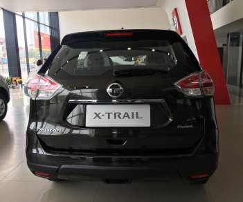 Nissan X trail 2018 - Bán Nissan X trail năm sản xuất 2018, màu đen