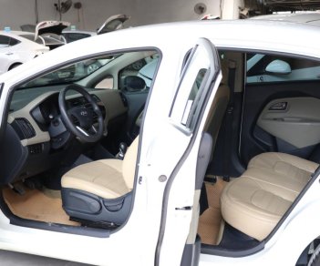 Kia Cerato 1.6MT 2016 - Bán xe Kia Cerato 1.6MT năm 2016, màu trắng, giá tốt