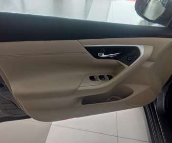 Nissan Teana 2.5SL  2017 - Bán Nissan Teana 2.5SL năm 2017, màu xám (ghi), nhập khẩu nguyên chiếc