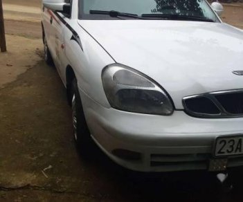 Daewoo Nubira 2004 - Cần bán xe Daewoo Nubira năm 2004, màu trắng