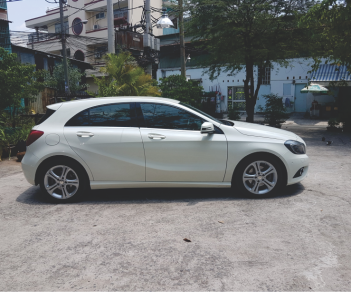 Mercedes-Benz A class A 200 2013 - Bán ô tô Mercedes A200 sản xuất năm 2013, màu trắng, xe nhập, giá 880tr