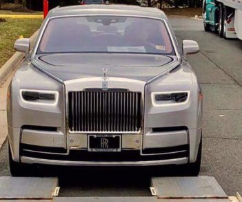 Rolls-Royce Phantom  8 2018 - Bán ô tô Rolls-Royce Phantom Phantom 8 2018, màu bạc nhập khẩu nguyên chiếc