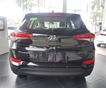 Hyundai Tucson 2019 - Hyundai Hà Đông, Tucson 2019 giá tốt nhất, tặng gói PK 15tr, hỗ trợ vay NH quốc tế, lãi suất thấp. Xe đủ màu giao ngay