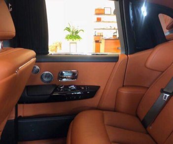 Rolls-Royce Phantom  8 2018 - Bán ô tô Rolls-Royce Phantom Phantom 8 2018, màu bạc nhập khẩu nguyên chiếc