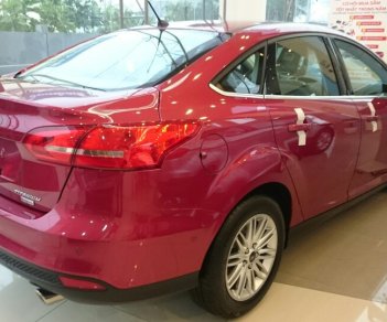 Ford Focus Titanium 2018 - Bán xe Ford Focus Titanium 2018, liên hệ để nhận giá tốt nhất