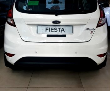 Ford Fiesta 1.5 AT Sport 2018 - Bán Ford Fiesta Sport 1.5 năm sản xuất 2018, màu trắng