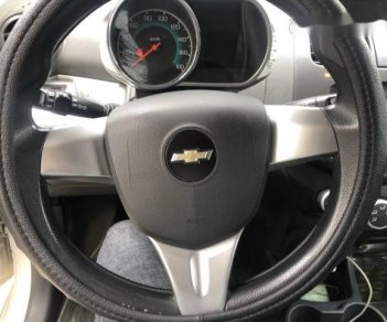 Chevrolet Spark   LT   2015 - Bán Chevrolet Spark LT sản xuất năm 2015, màu trắng