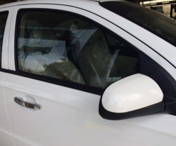 Chevrolet Aveo 2018 - Bán xe Aveo màu trắng giảm 60tr trong tháng 5 - Trả trước 80tr nhận xe ngay- Lãi suất ưu đãi