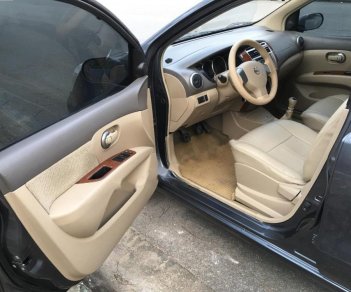 Nissan Grand livina 2012 - Bán ô tô Nissan Grand livina sản xuất 2012, màu xám chính chủ, 295 triệu