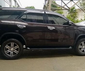 Toyota Fortuner MT 2017 - Bán Fortuner 2017 MT, giá 1 tỉ 125 triệu, đi được 37,000km, BH 1 năm, xe đẹp chạy lướt không lỗi lầm