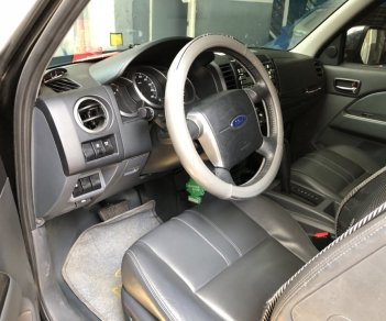 Ford Everest AT 2013 - Bán Ford Everest 2013 AT, giá 654tr, đi được 58000km, BH 1 năm, xe chạy lướt không lỗi