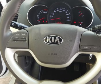 Kia Rio MT 2016 - Cần bán Kia Rio MT nhập khẩu số sàn đời 2016, màu bạc xe tuyệt đẹp