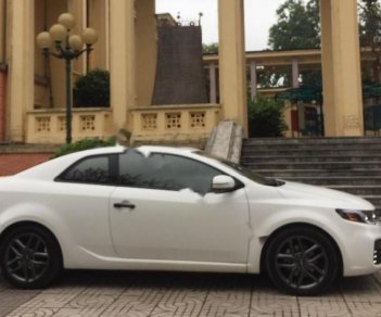 Kia Forte Koup 2011 - Cần bán gấp Kia Forte Koup đời 2011, màu trắng, nhập khẩu, giá cạnh tranh