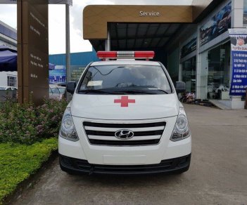 Hyundai Starex 2.4 MT 2018 - Bán Hyundai Starex cứu thương mới 2018, khuyến mãi lớn, giá cả cạnh tranh, uy tín hàng đầu