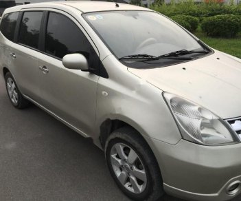 Nissan Grand livina 2012 - Bán xe Nissan Grand livina năm sản xuất 2012, màu vàng, giá 285tr