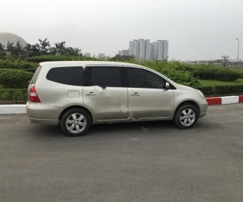 Nissan Grand livina 2012 - Bán xe Nissan Grand livina năm sản xuất 2012, màu vàng, giá 285tr