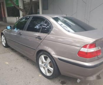 BMW 3 Series  318i  2002 - Bán BMW 3 Series 318i sản xuất 2002, màu nâu, xe nhập chính chủ