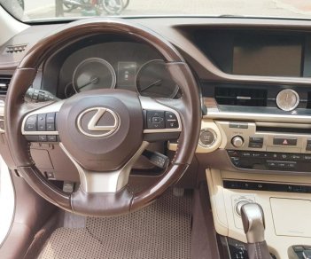 Lexus ES 250 2016 - Bán Lexus ES250 màu trắng, sản xuất năm 2016, đăng ký 5/2016