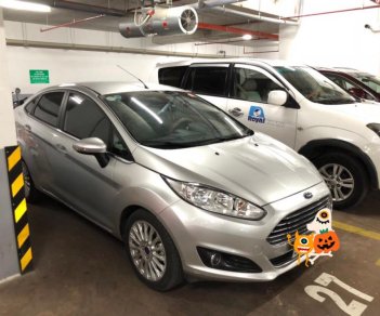 Ford Fiesta 2016 - Cần bán gấp Ford Fiesta sản xuất năm 2016, màu bạc, nhập khẩu, giá 470tr