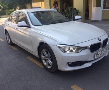 BMW 3 Series 320i 2014 - Cần bán gấp BMW 3 Series 320i đời 2014, màu trắng, nhập khẩu