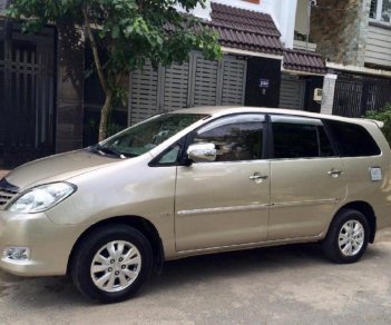 Toyota Innova 2.0 G 2011 - Cần bán Toyota Innova G 2011, xe nhà sử dụng còn zin 90%