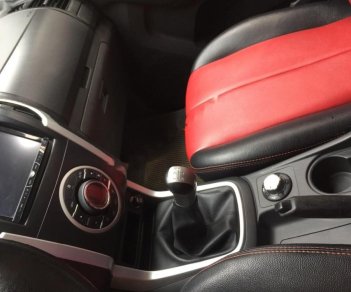Isuzu Dmax 2015 - Cần bán xe Isuzu Dmax năm sản xuất 2015, màu đỏ, nhập khẩu nguyên chiếc số sàn