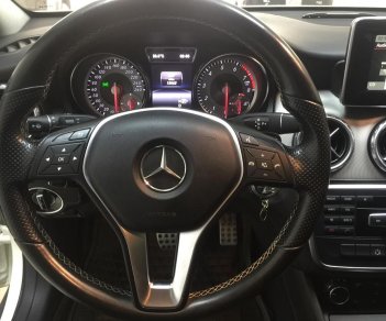 Mercedes-Benz 200 2015 - Bán xe Mercedes GLA200 2015