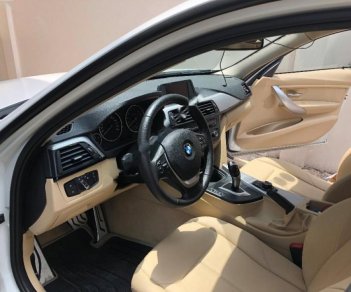 BMW 3 Series 328i 2012 - Cần bán BMW 3 Series 328i đời 2012, màu trắng, xe nhập