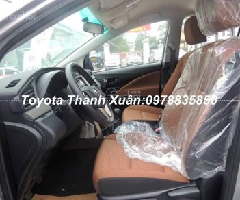 Toyota Innova 2.0E MT 2017 - Toyota Thanh Xuân bán xe Toyota Innova 2.0 E đời 2018 đủ màu, giao xe ngay, giá tốt nhất. LH ngay 0978835850