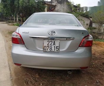 Toyota Vios   E 2010 - Cần bán Toyota Vios E đời 2010, màu bạc chính chủ