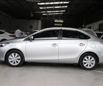 Toyota Vios 1.5G AT 2017 - Bán xe Toyota Vios 1.5G AT đời 2017, bạc, 22.000km, giá 558 triệu