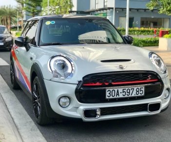 Mini Cooper 2015 - Bán Mini Cooper năm 2015, màu trắng, xe nhập