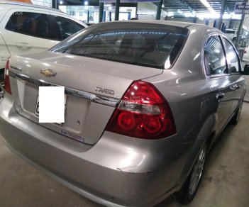 Chevrolet Aveo MT 2013 - Bán Chevrolet Aveo MT năm 2013, màu bạc, giá bán 295tr, 69.000km, BH 1 năm, xe đẹp không lỗi