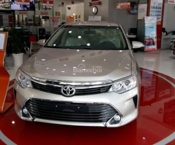 Toyota Camry 2.0E 2017 - Bán Toyota Camry 2.0E giá ưu đãi, hỗ trợ vay 95% giá trị xe, giảm lên tới 32 triệu