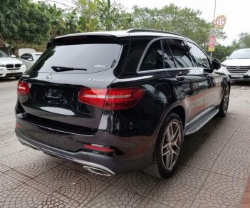 Mercedes-Benz GL  C 300 2017 - Cần bán lại xe Mercedes C 300 sản xuất 2017, màu đen, giá tốt