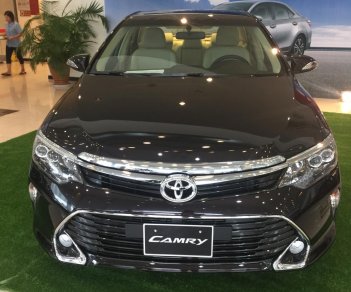 Toyota Camry 2.0E 2018 - Bán Toyota Camry 2.0E, khuyến mại cực sốc,. LH 0988611089 để có giá tốt nhất miền Bắc