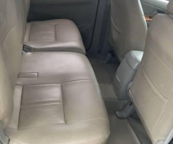 Toyota Innova 2009 - Bán Toyota Innova đời 2009, màu bạc đẹp như mới, giá chỉ 425 triệu