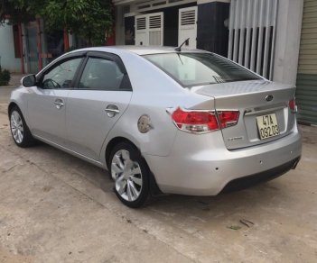 Kia Forte 2010 - Bán Kia Forte đời 2010, màu bạc như mới, 345tr