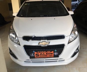 Chevrolet Spark 2013 - Cần bán gấp Chevrolet Spark sản xuất 2013, màu trắng