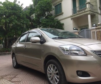 Toyota Vios E 2010 - Bán Toyota Vios E 2010, màu vàng cát, 288tr, anh Công SĐT 0964961855