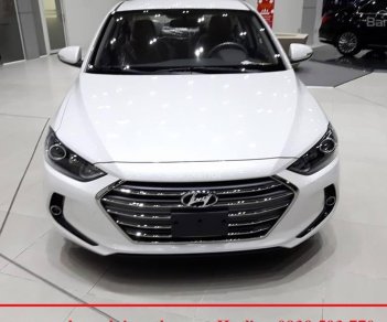 Hyundai Elantra 2018 - Bán Hyundai Elantra 2018 số sàn, màu trắng, giá tốt LH 0939593770