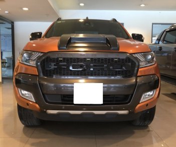 Ford Everest XLS AT 2014 - Bán Ford Everest XLS AT, 2014 màu ghi vàng, xe cực đẹp, chính hãng Ford